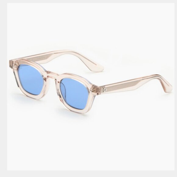 Akila Logo Sunglasses - Picture 2 of 16